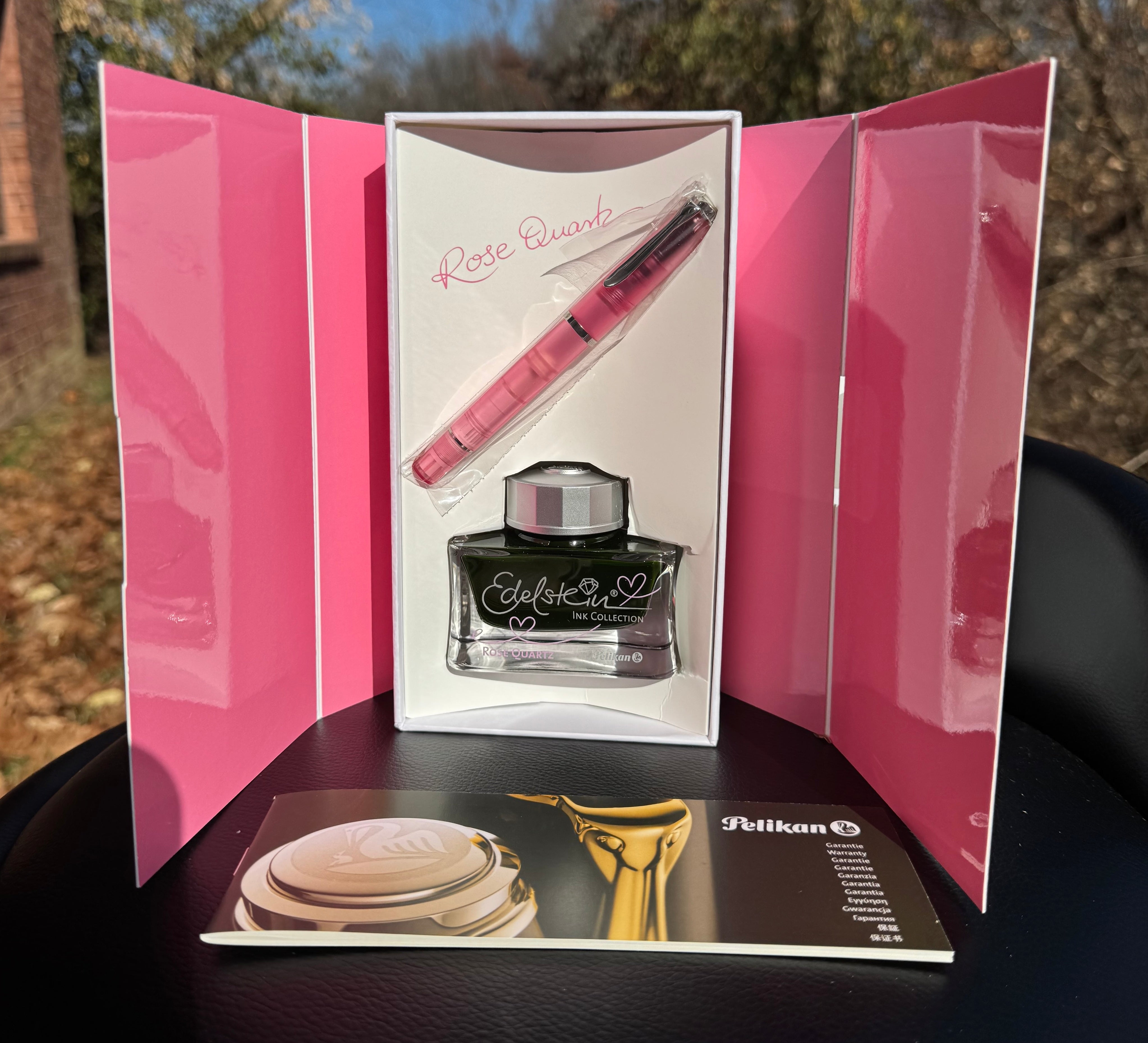 On Sale : Pelikan Classic Gift Set - M205 Rose Quartz - Special Edition 2023-Pen Boutique Ltd