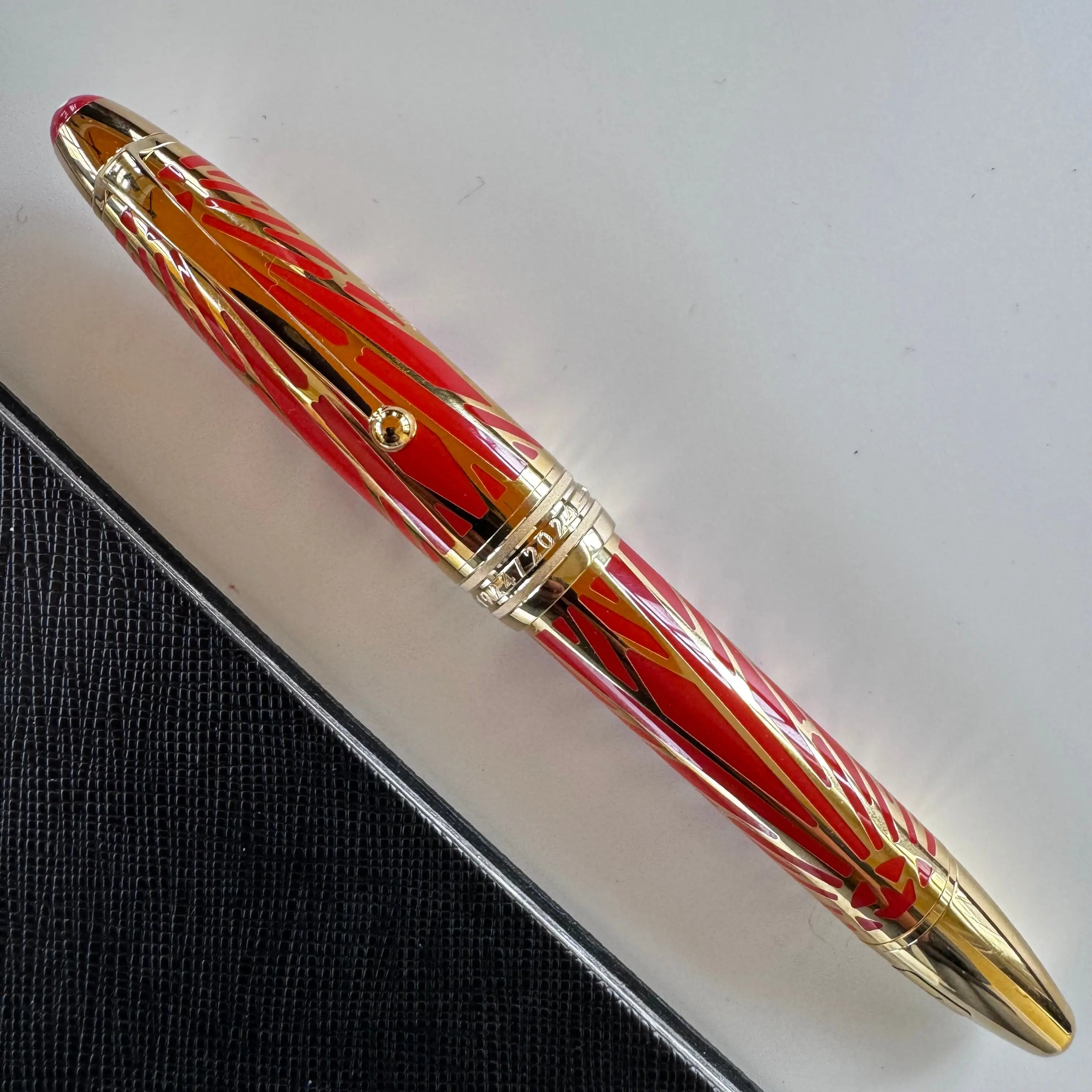 Montblanc Meisterstuck Fountain Pen - 146 The Origin Solitaire Coral