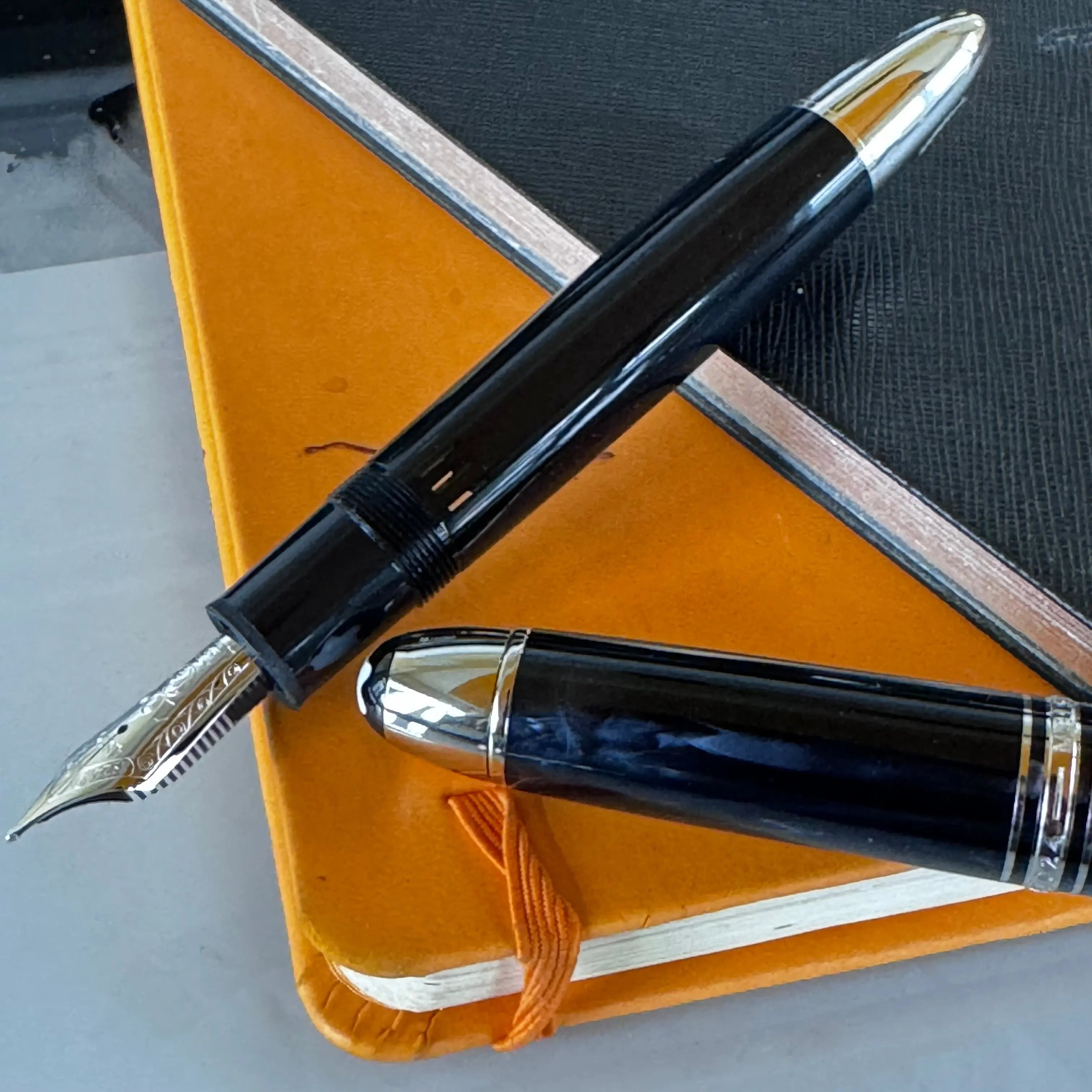 Montblanc Meisterstuck Fountain Pen - 149 The Origin Black - Medium Nib Montblanc