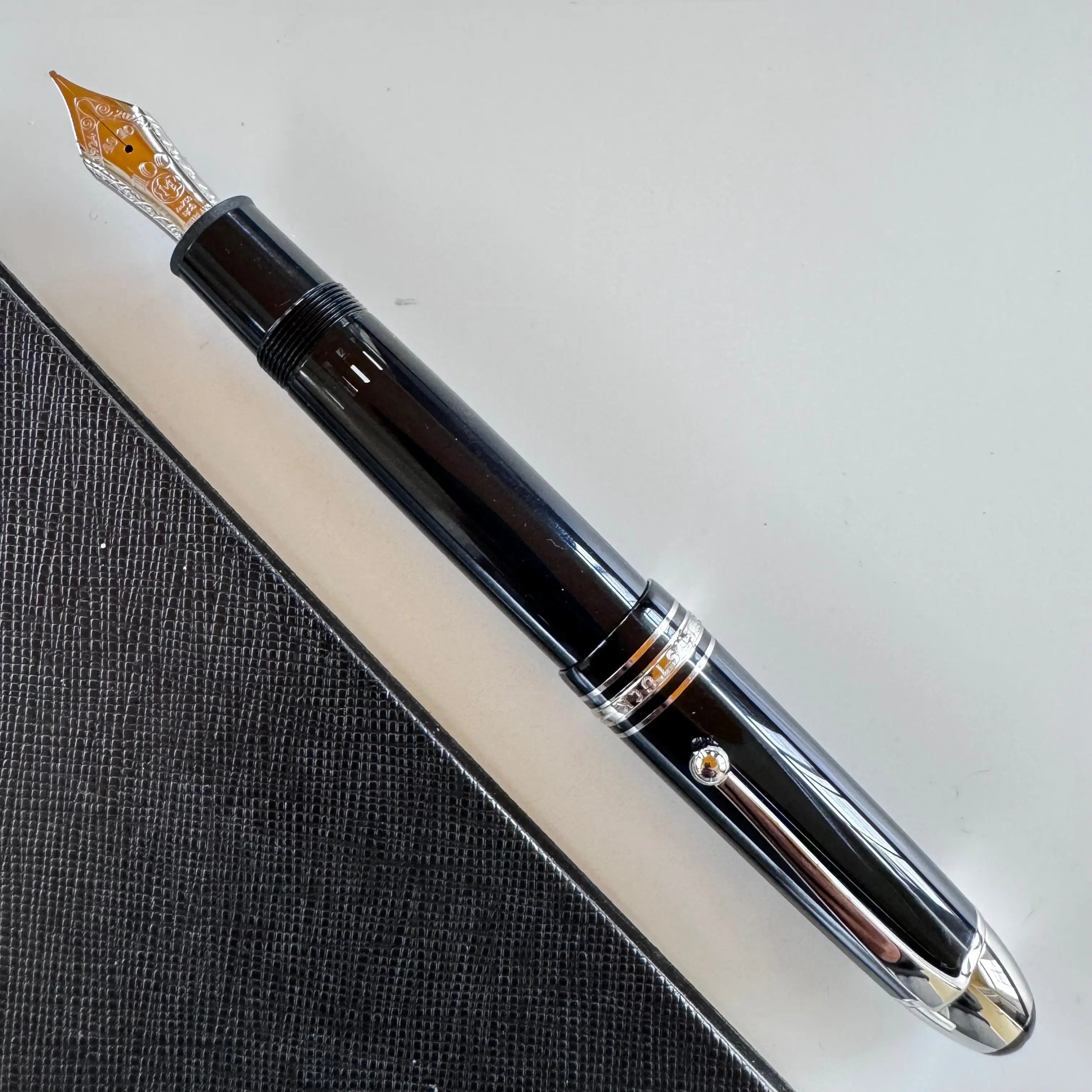 Montblanc Meisterstuck Fountain Pen - 149 The Origin Black - Medium Nib Montblanc