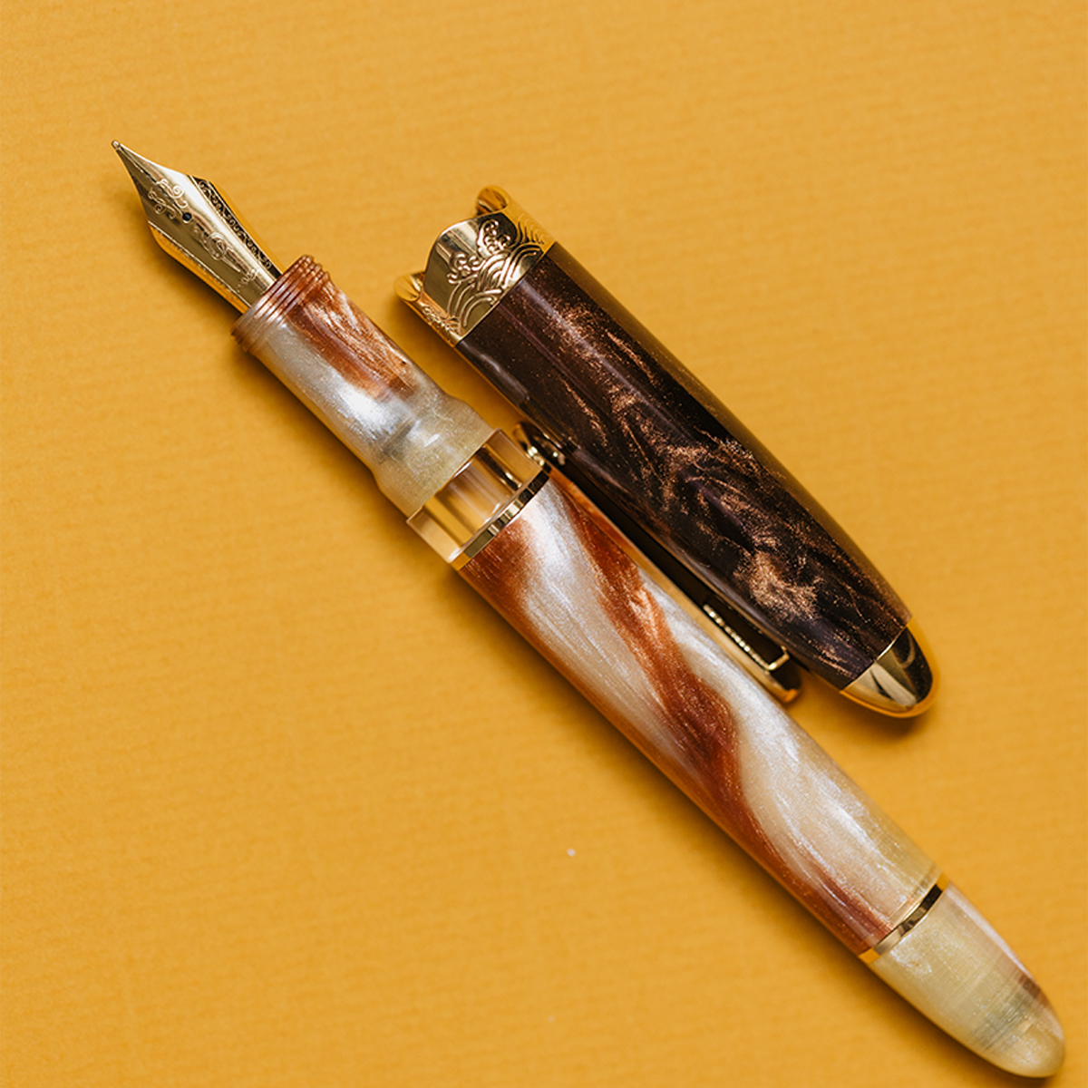 Nahvalur Horizon Fountain Pen - Desert Nahvalur