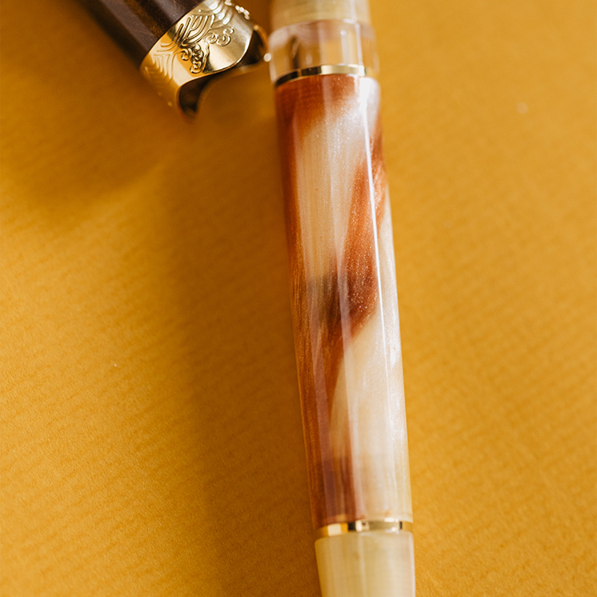 Nahvalur Horizon Fountain Pen - Desert Nahvalur