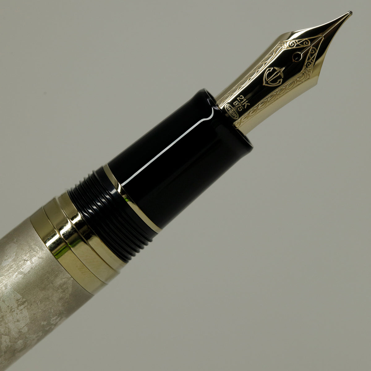 Sailor Bespoke Fountain Pen - Nawate Furubihaku - Sui-Pen Boutique Ltd