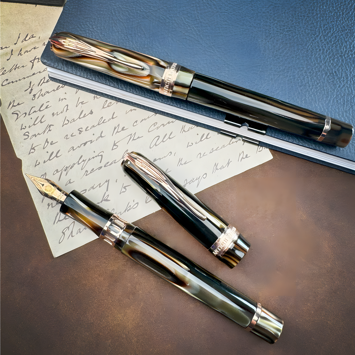 Pineider Ancient Materiali Fountain Pen - Ruffles Gold (Limited Edition) Pineider