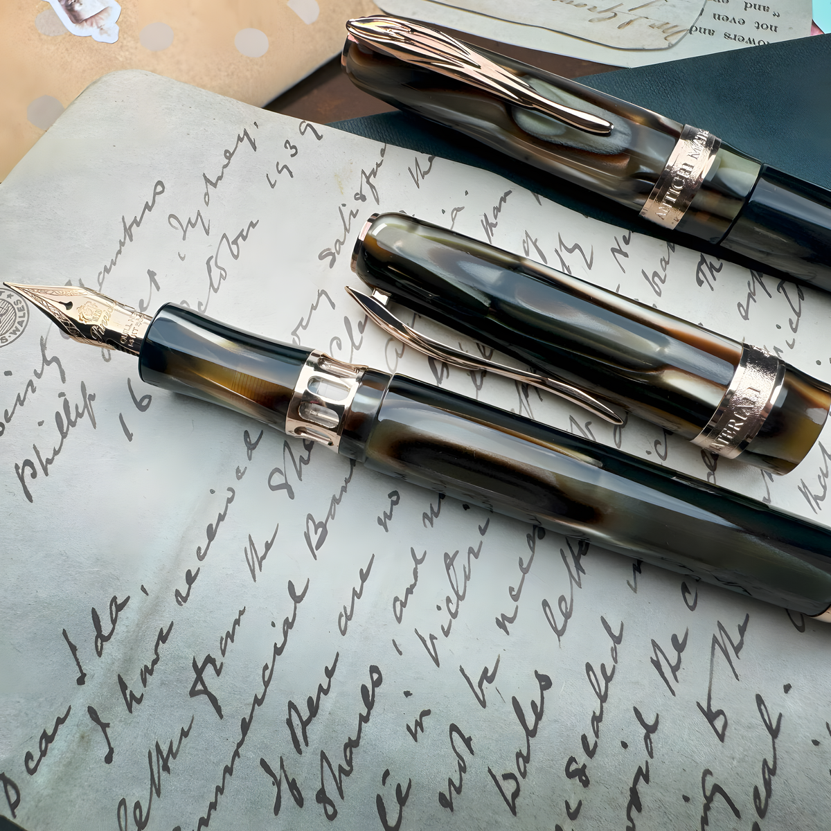 Pineider Ancient Materiali Fountain Pen - Ruffles Gold (Limited Edition) Pineider