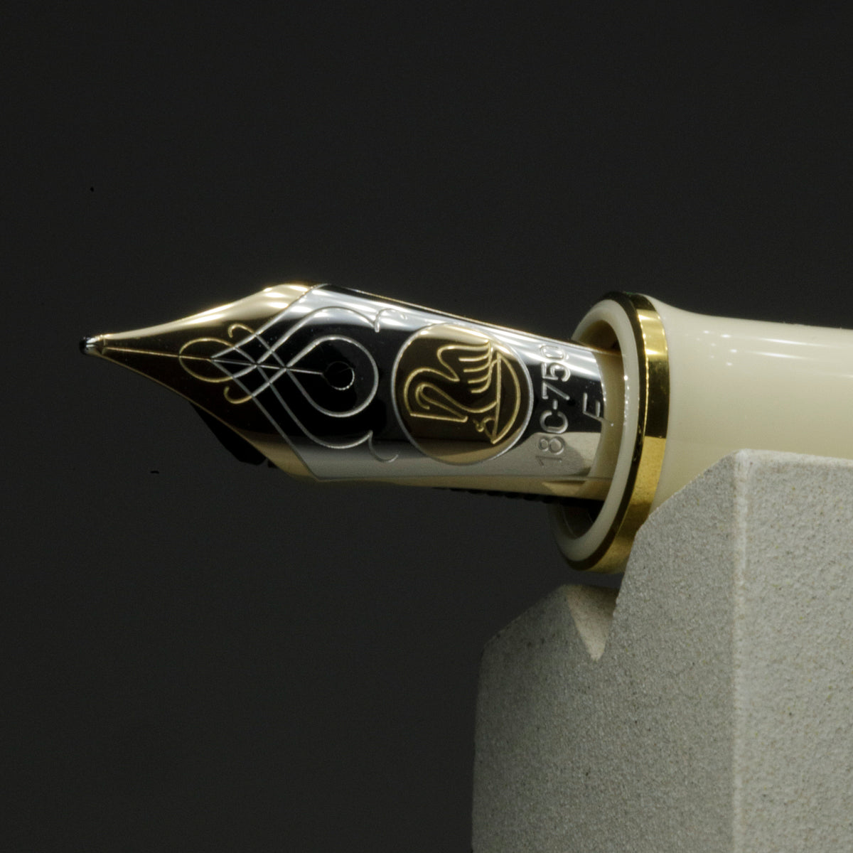 Pelikan Souveran Fountain Pen - M800 Cream Blue-Pen Boutique Ltd