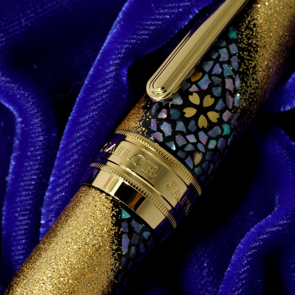 Sailor Maki-e Fountain Pen Sakura Nagare - King of Pens-Pen Boutique Ltd