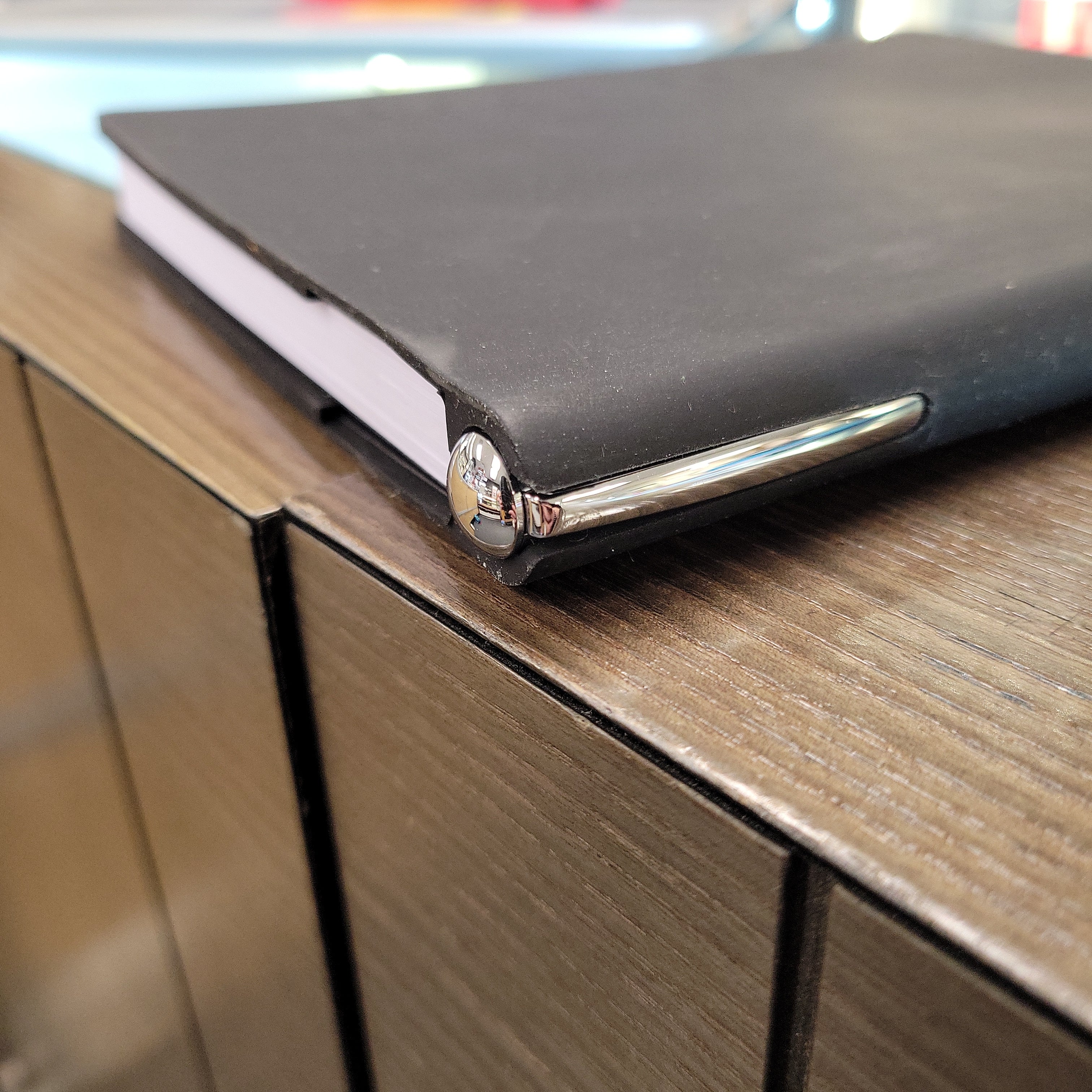 (Outlet) Hugo Boss Notebook w/ pen-Pen Boutique Ltd