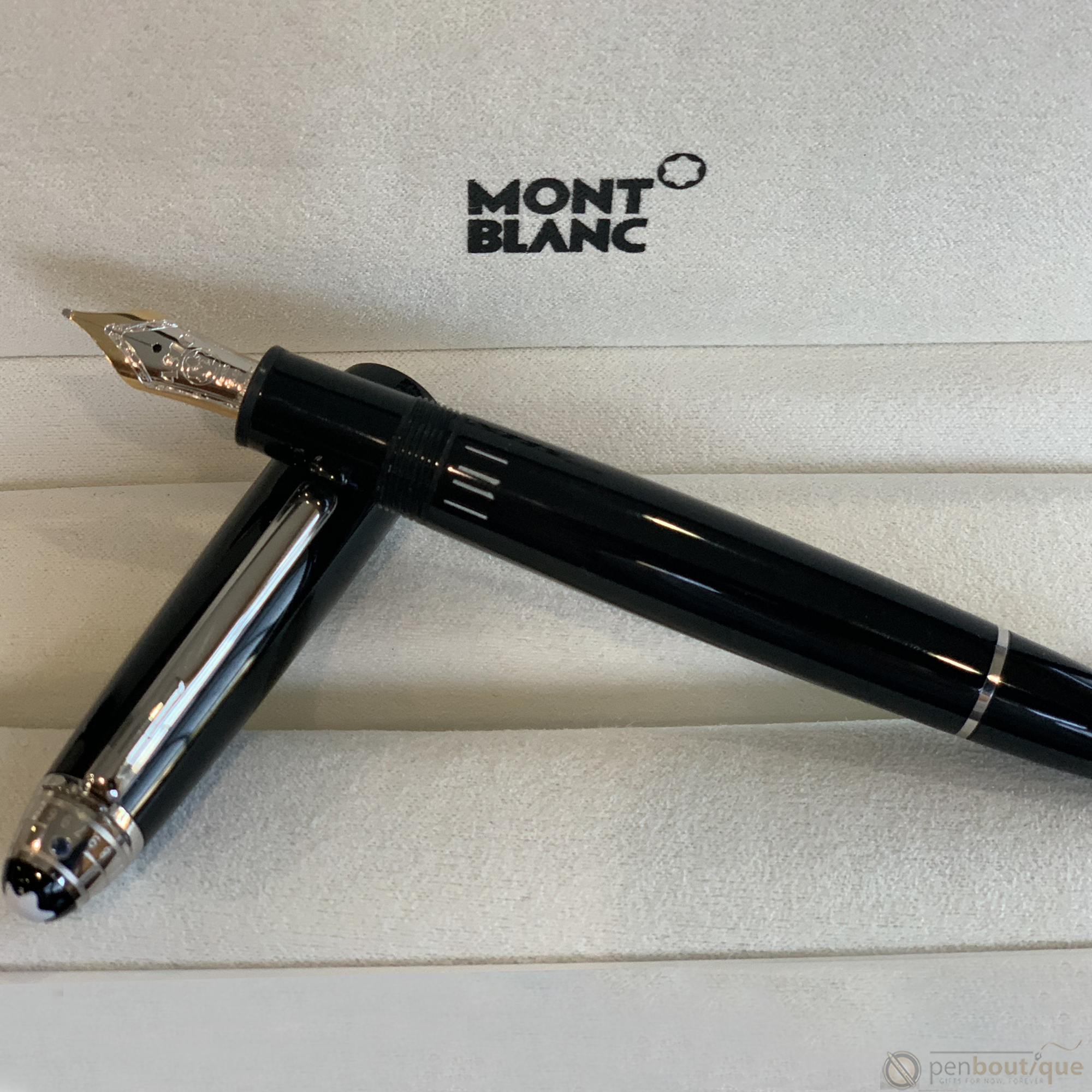 Montblanc - 146 Unicef Silver - Collectible Pens