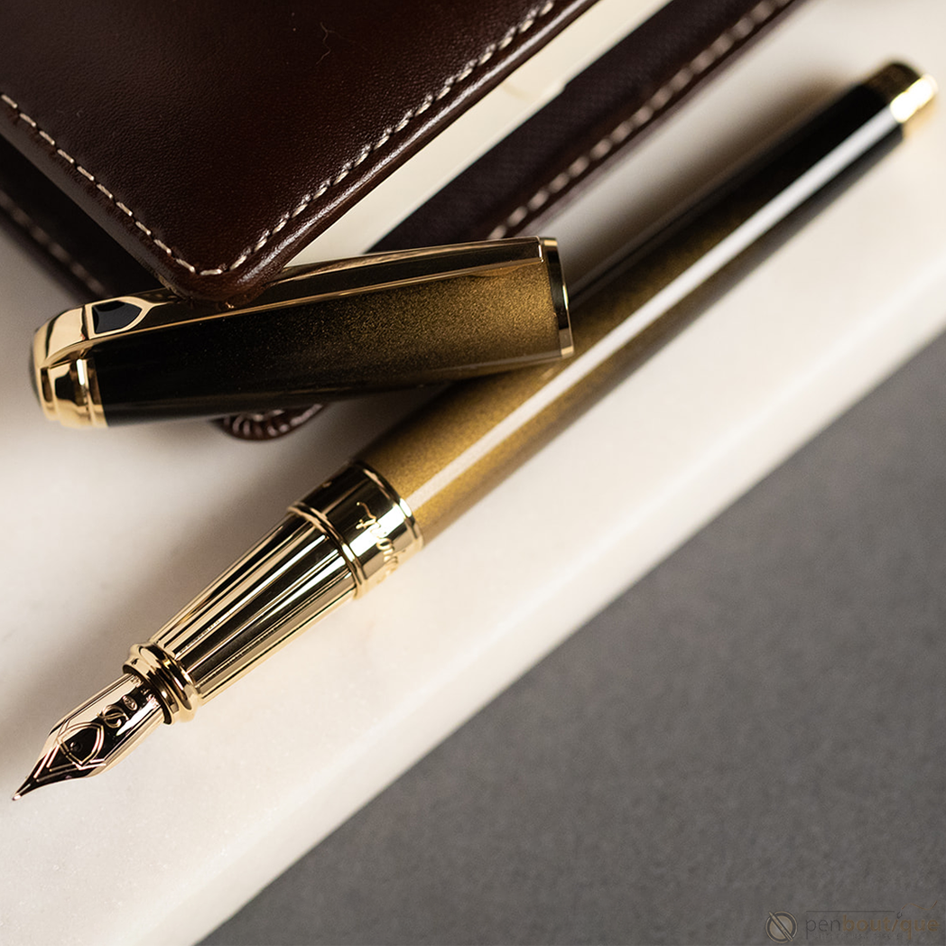 S T Dupont Line D Fountain Pen - Sunburst Black - Yellow Gold Trim (USA Exclusive Edition)-Pen Boutique Ltd